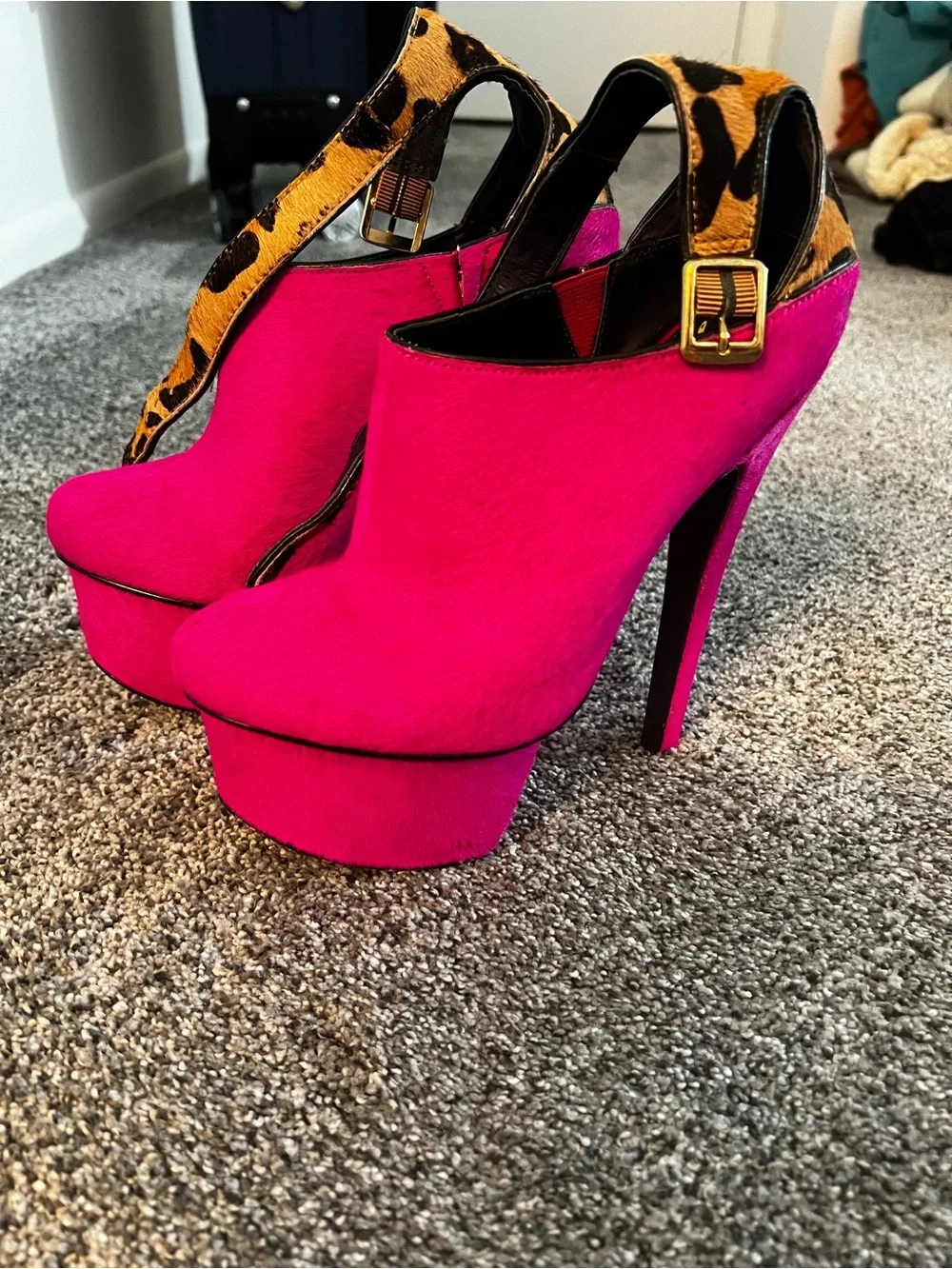 London Trash Fuchsia Platform Peep-Ankle Heels with Leopard Strap
